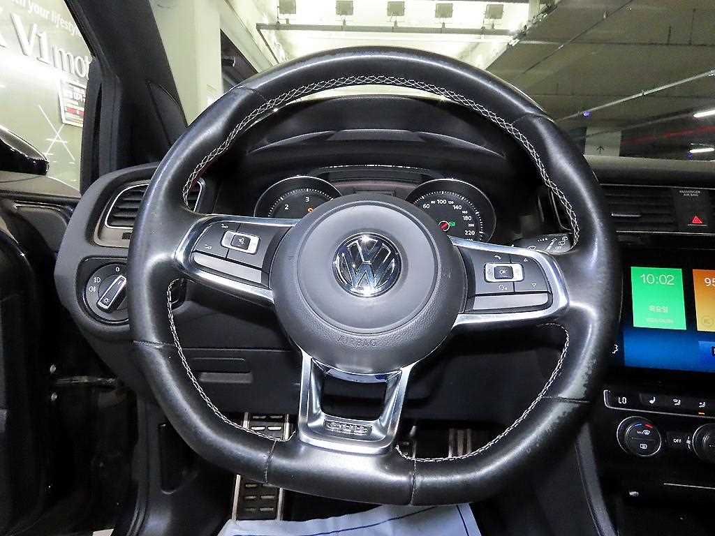 Volkswagen Golf - Vista 8