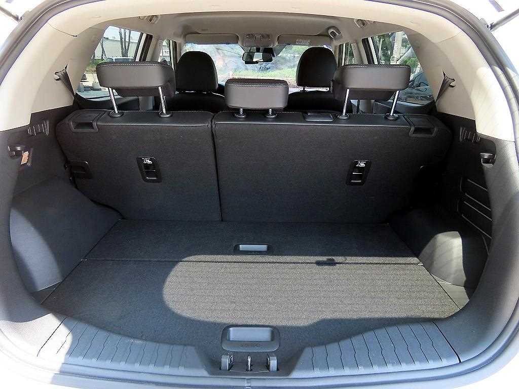 Ssangyong Tivoli 2025 Blanco - Importación desde Corea - HF Imports Iquique - Foto 18