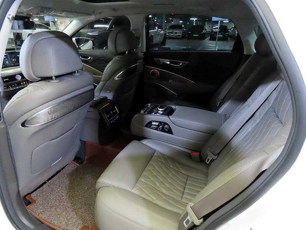 KIA K9 - Vista 7