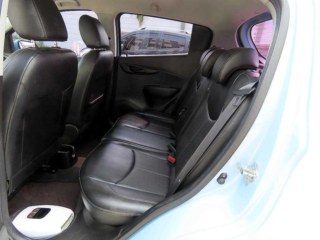 Chevrolet Spark - Vista 6
