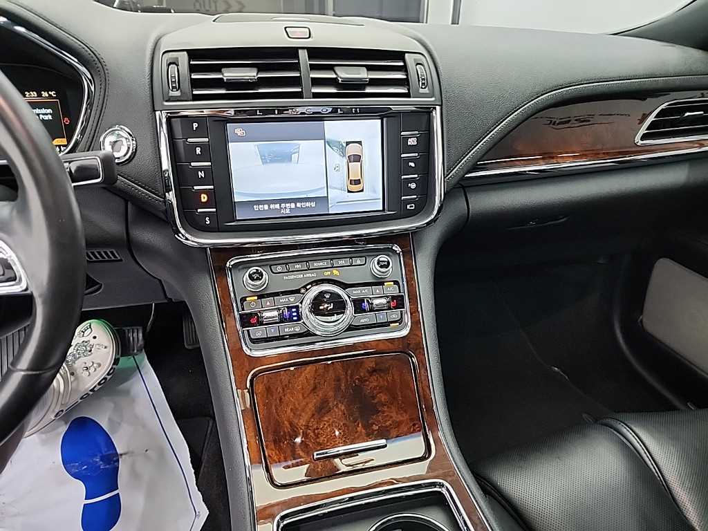 Lincoln Continental - Vista 10