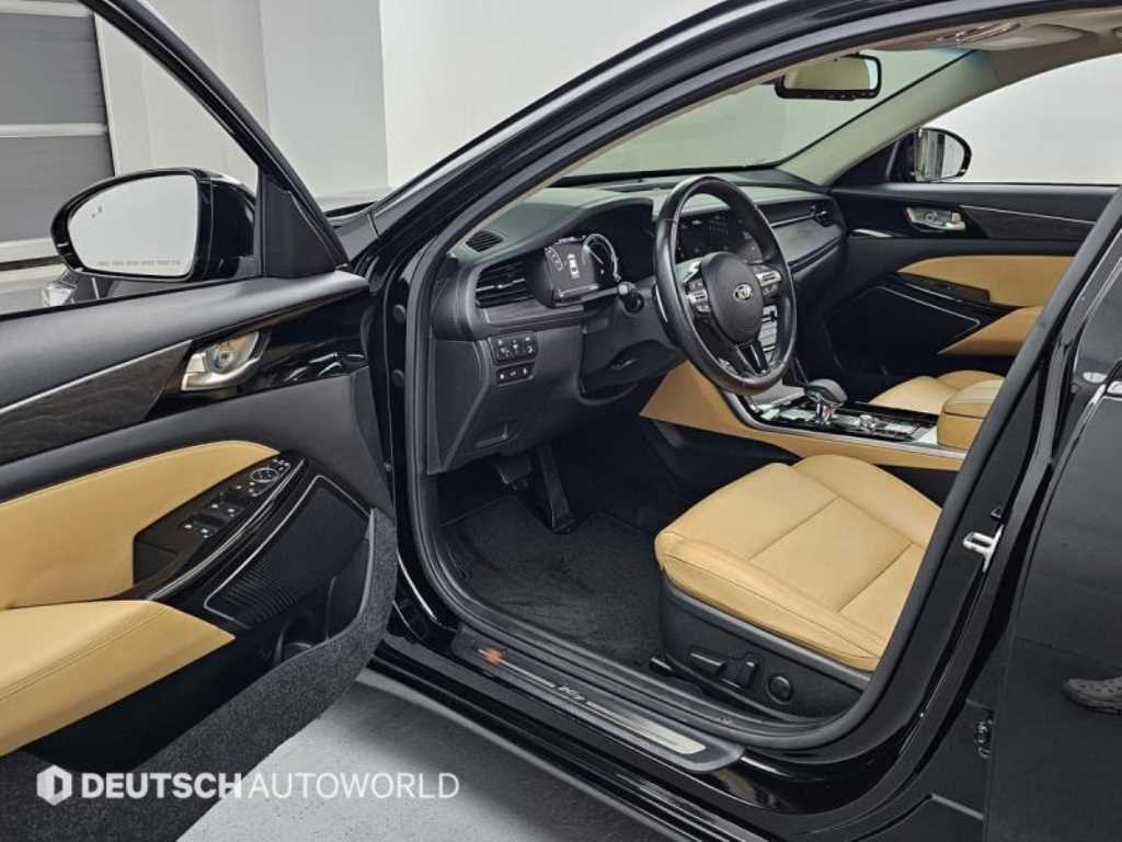 KIA K7 - Vista 9