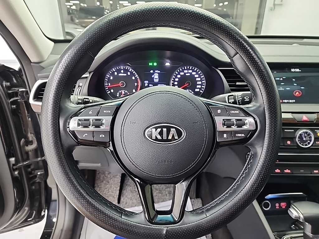 KIA K7 - Vista 9