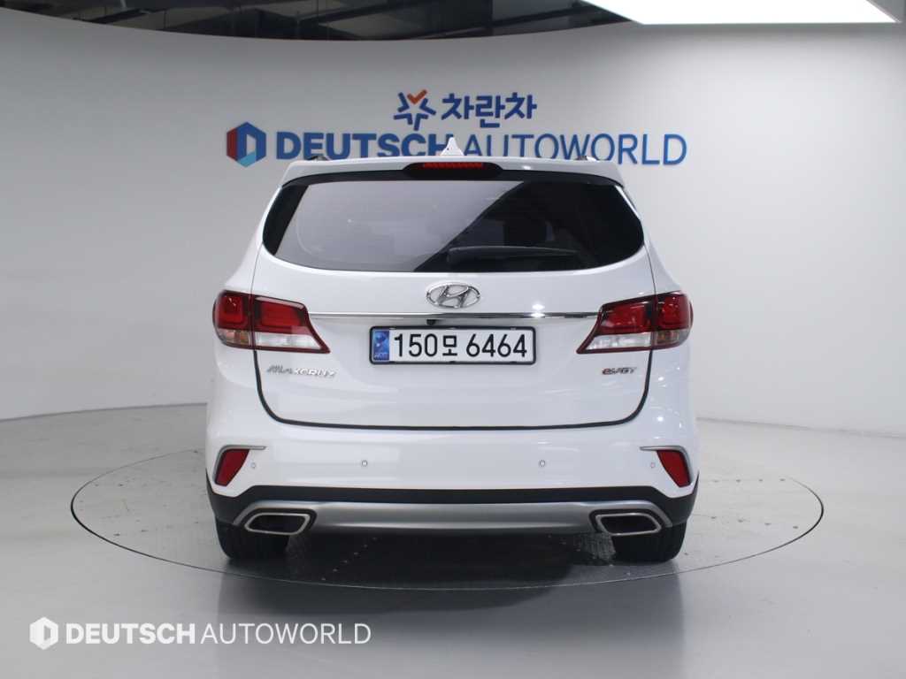 HYUNDAI Maxcruz - Vista 4