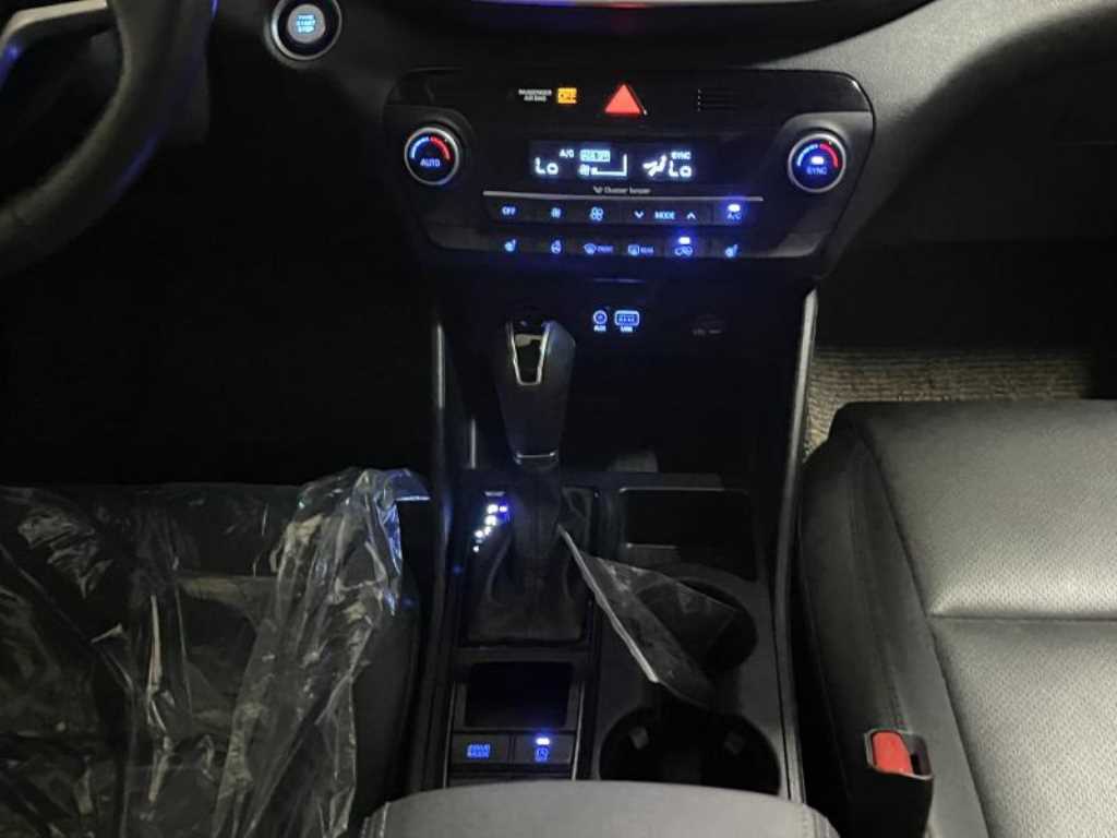HYUNDAI Tucson - Vista 11