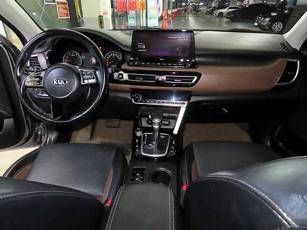 KIA Seltos - Vista 10