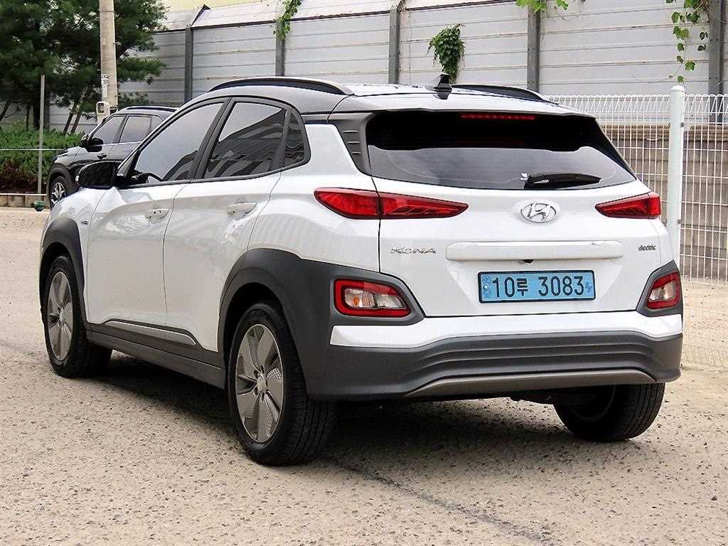 HYUNDAI Kona - Vista 3