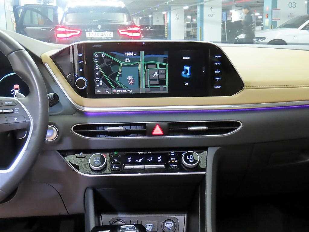 HYUNDAI Sonata - Vista 11