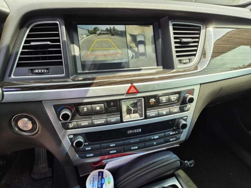 Genesis G80 - Vista 6
