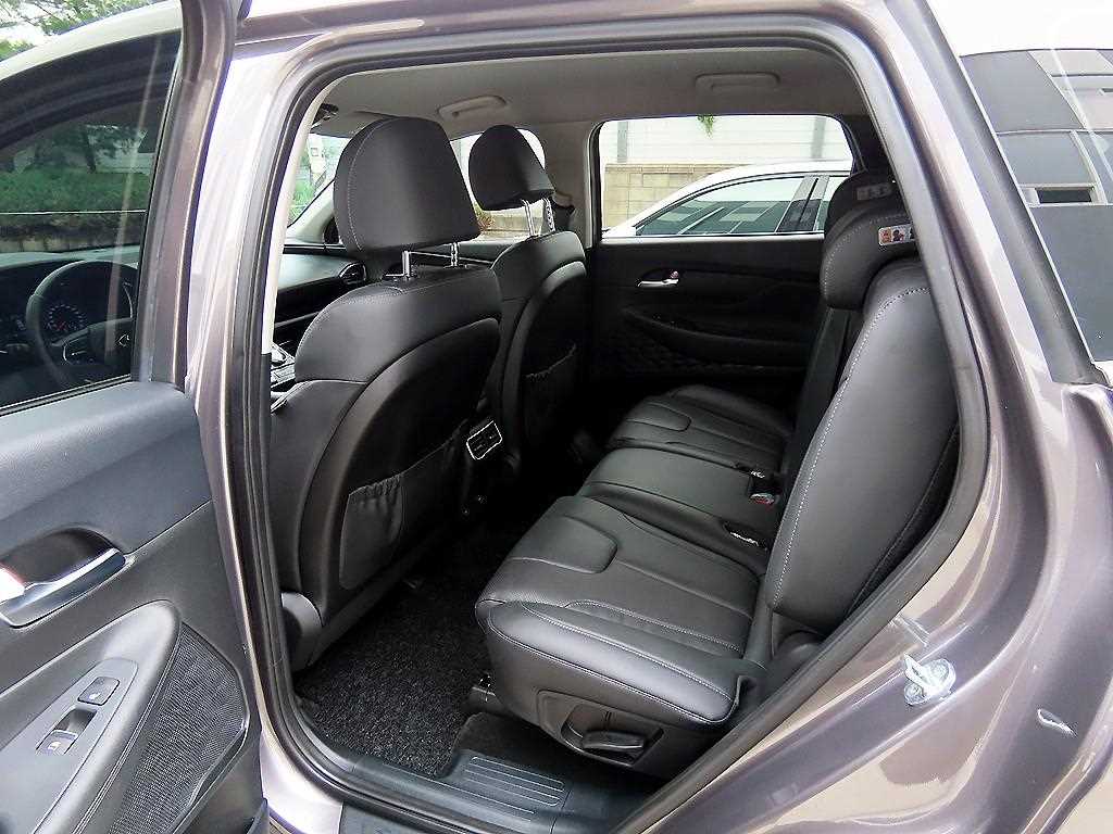 HYUNDAI Santa Fe - Vista 6