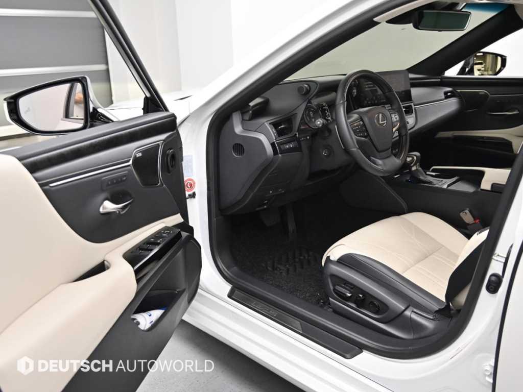 Lexus ES - Vista 11