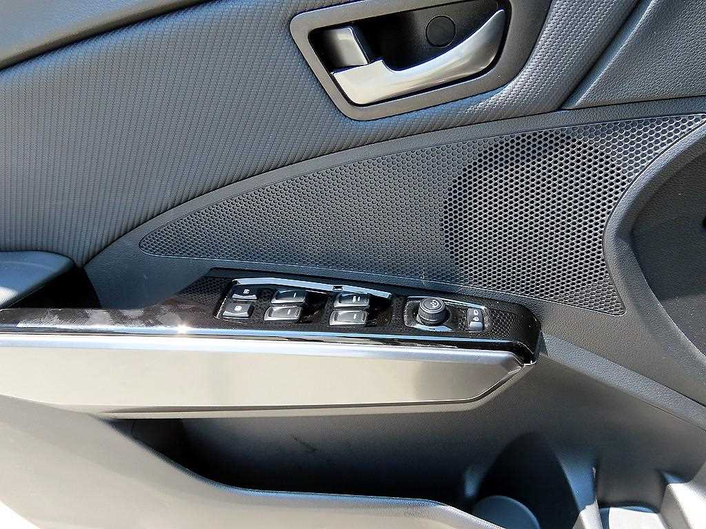 Ssangyong Tivoli - Vista 11