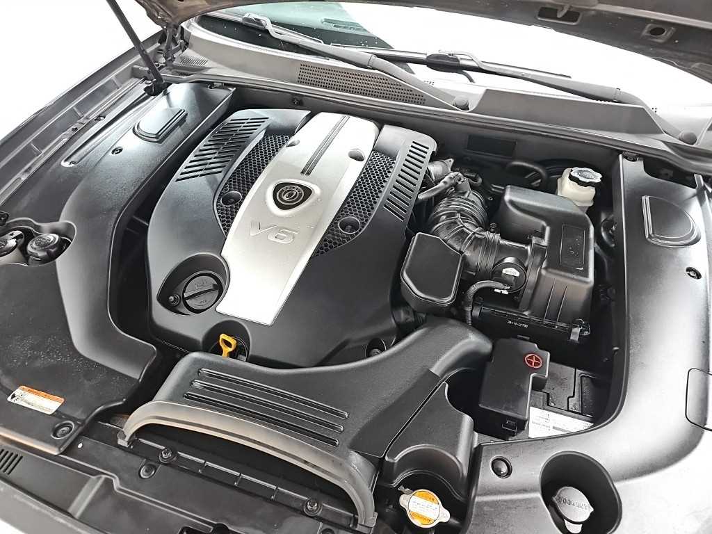 KIA Opirus - Vista 5