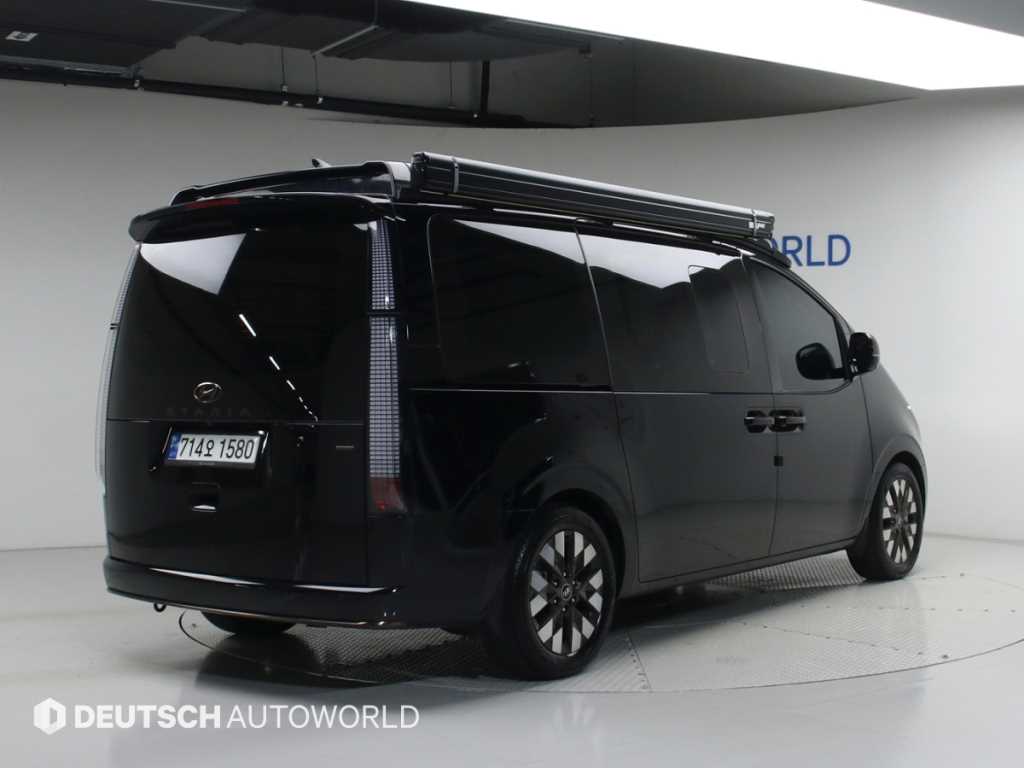 HYUNDAI Staria - Vista 2