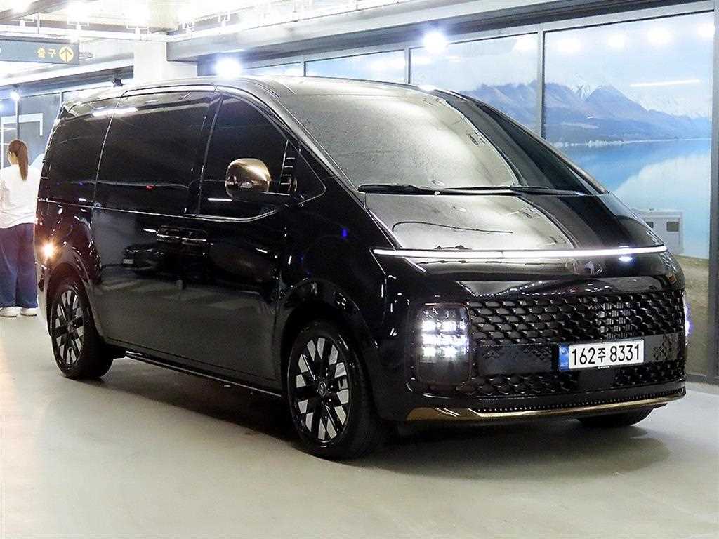 HYUNDAI Staria 2025 Negro - Importación desde Corea - HF Imports Iquique - Foto 1
