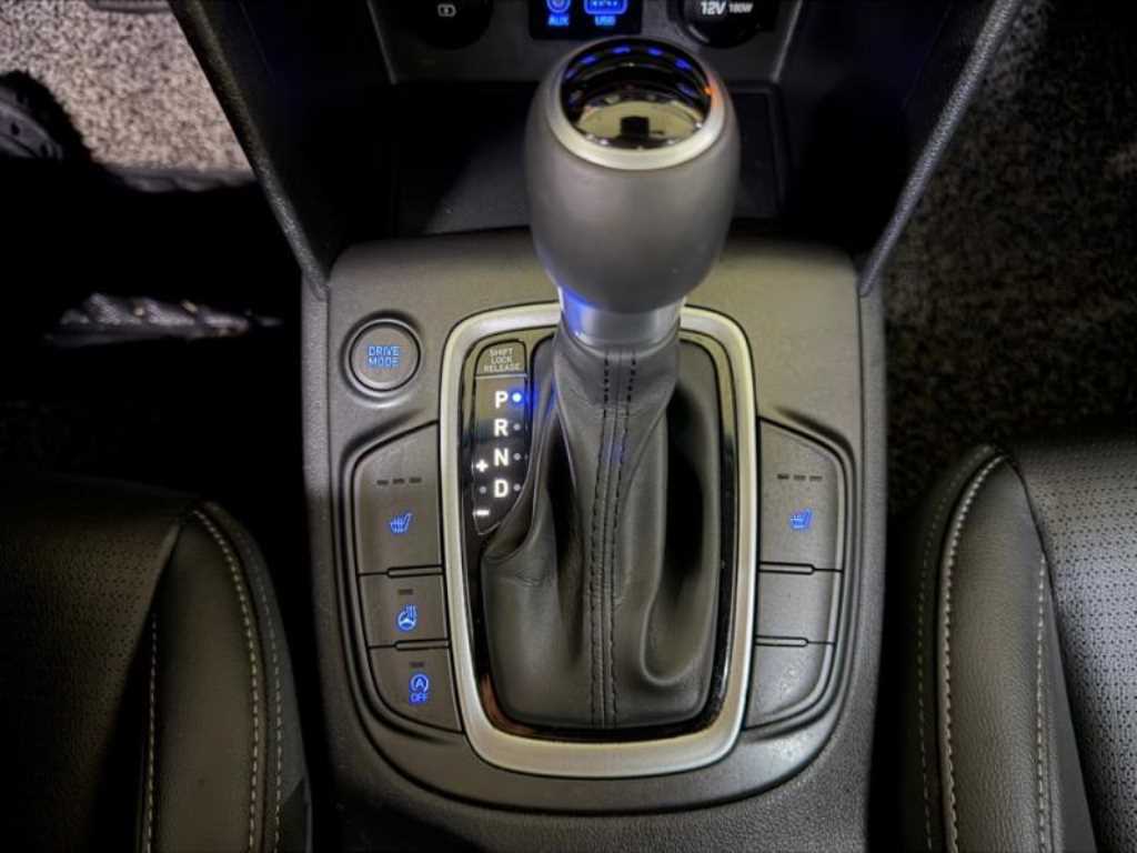 HYUNDAI Kona - Vista 11