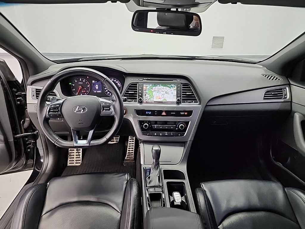 HYUNDAI Sonata - Vista 7