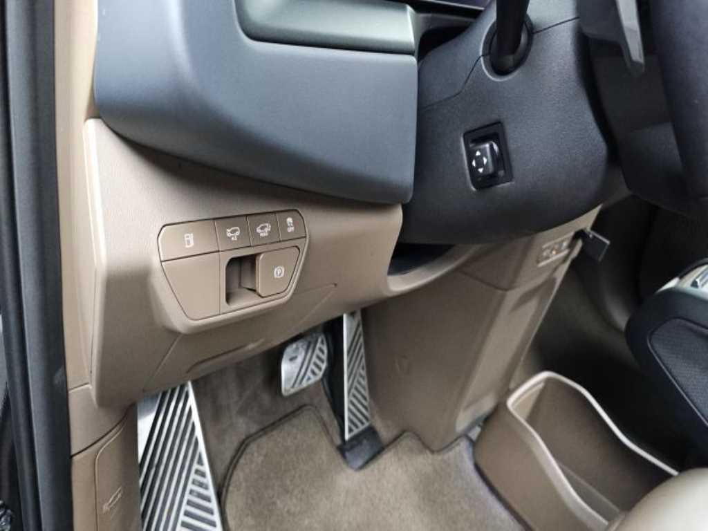 KIA EV9 - Vista 12