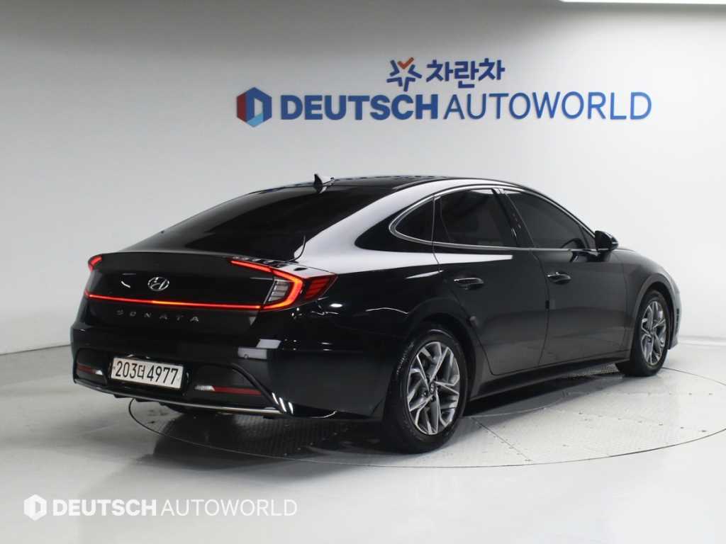 HYUNDAI Sonata - Vista 2