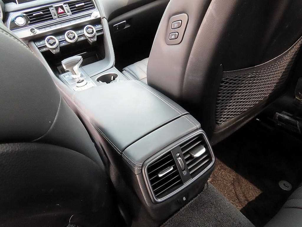 Genesis G70 2020 Blanco - Importación desde Corea - HF Imports Iquique - Foto 15