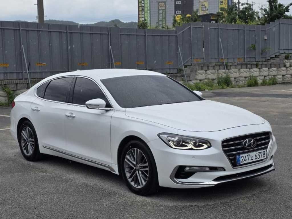 HYUNDAI Grandeur - Vista 2