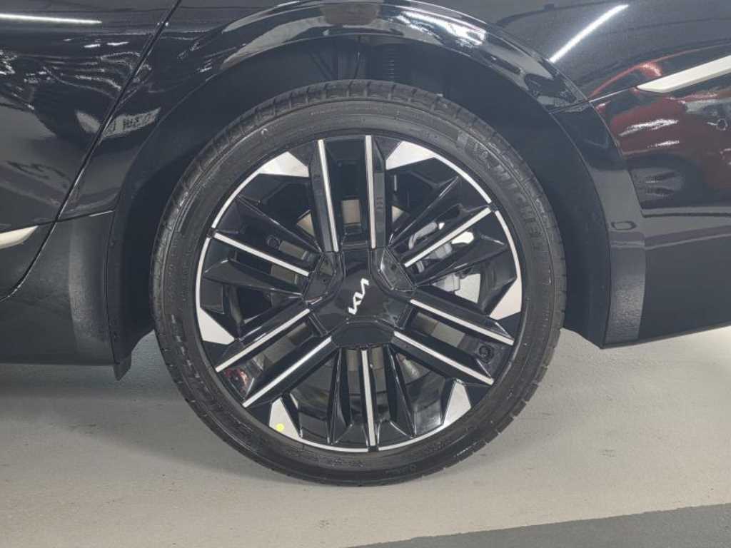KIA K8 - Vista 5