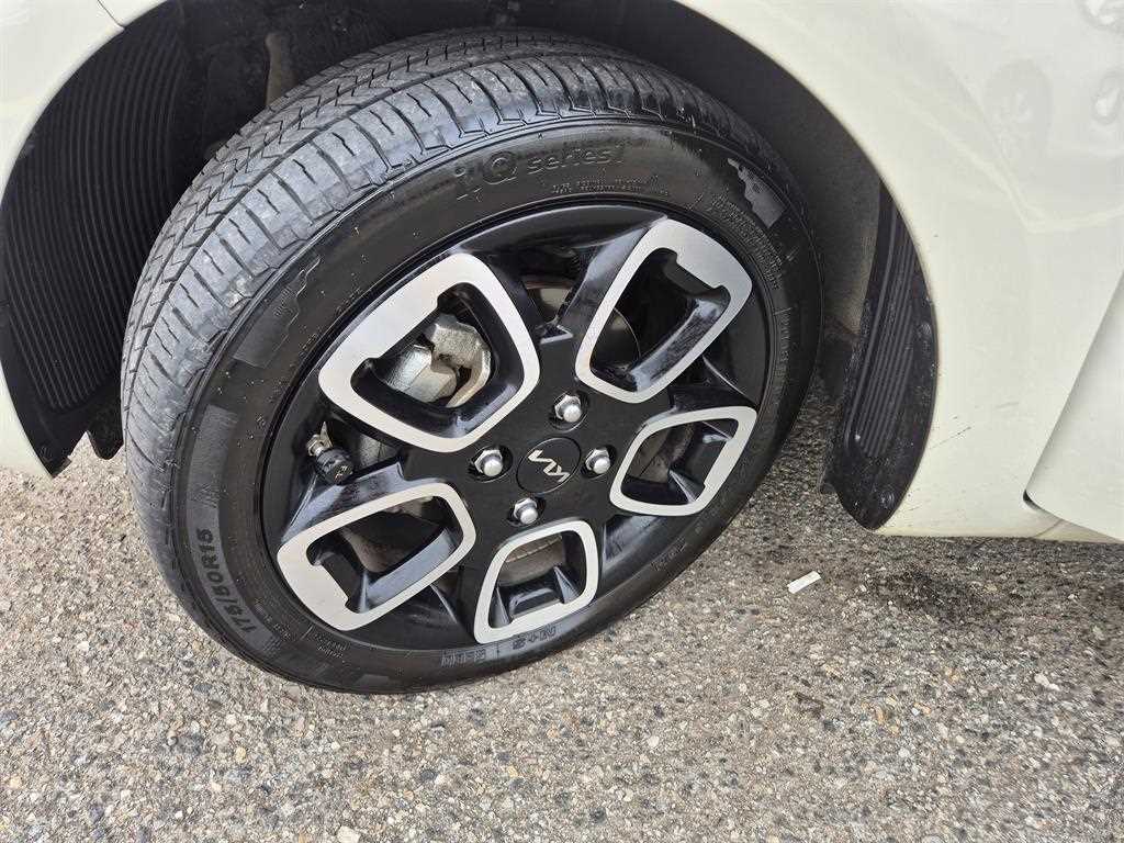KIA Ray - Vista 10