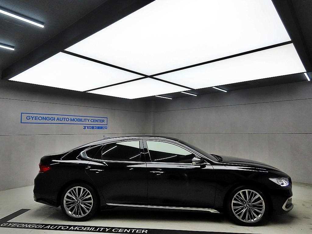 HYUNDAI Grandeur - Vista 2