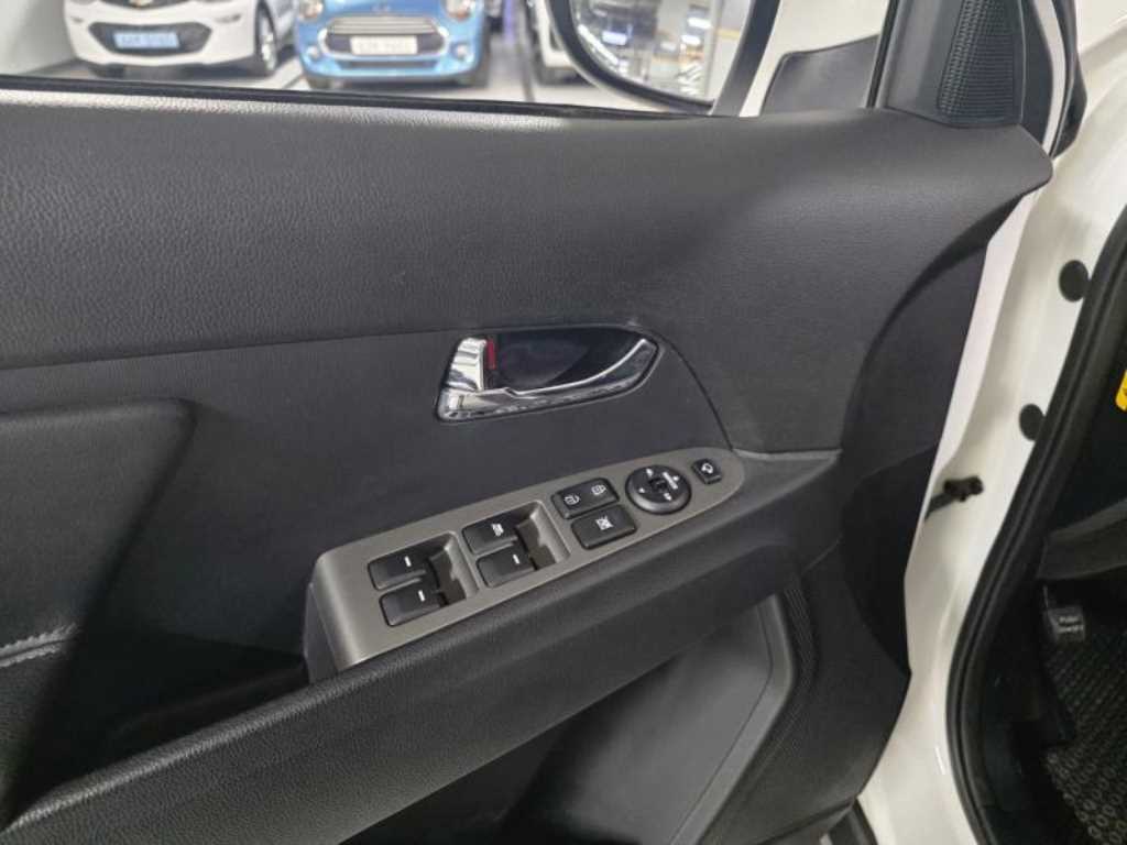 KIA Sportage - Vista 9
