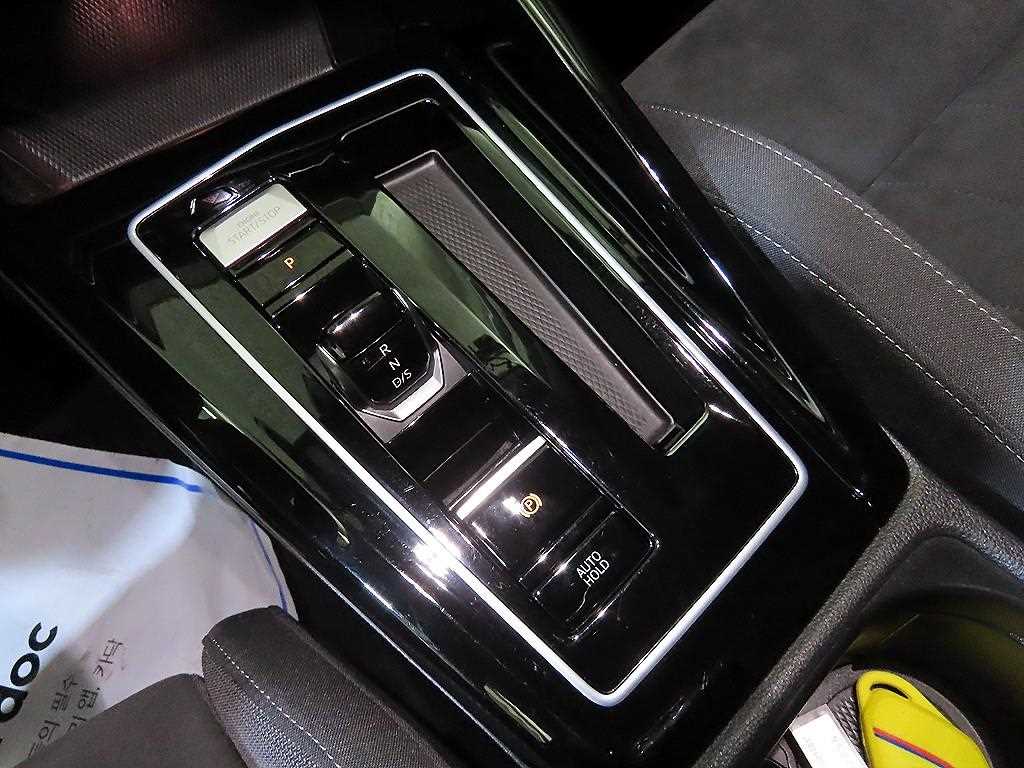 Volkswagen Golf - Vista 12