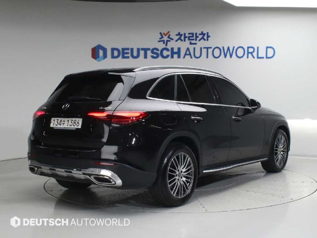 Mercedes Benz GLC Class - Vista 2