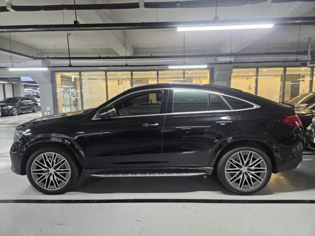 Mercedes Benz GLE Class - Vista 3