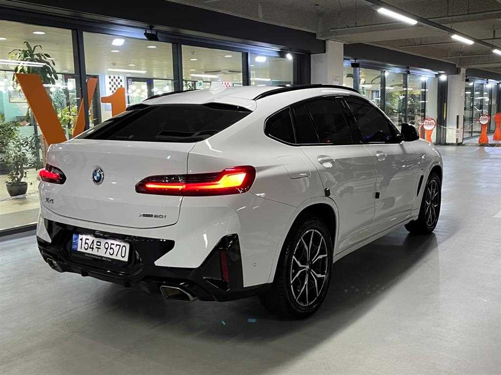 BMW X4 - Vista 4