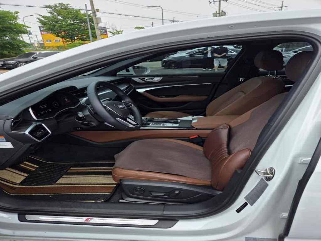 Audi A6 - Vista 4