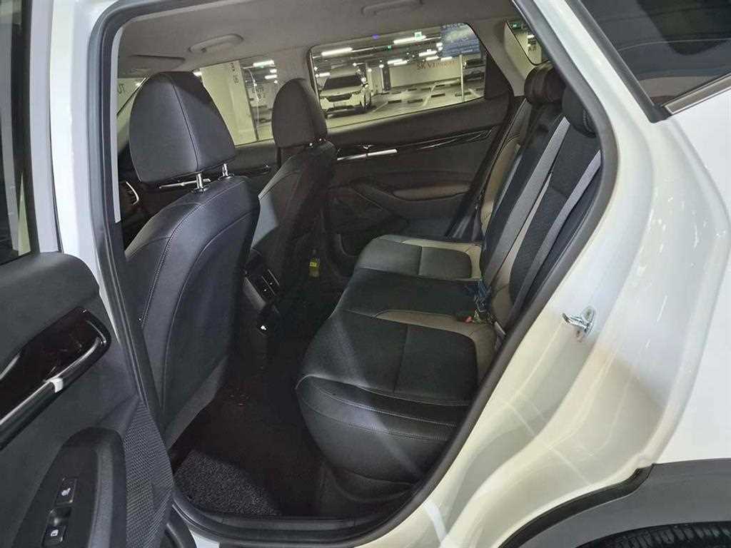 KIA Seltos - Vista 7