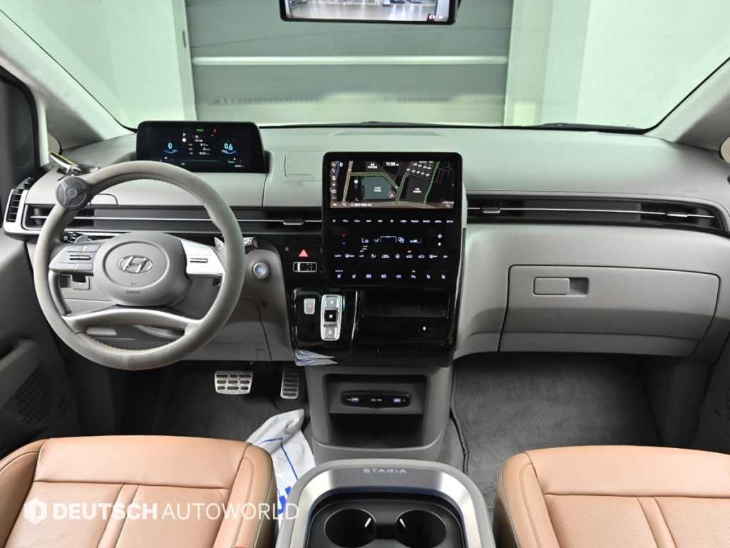 HYUNDAI Staria - Vista 7