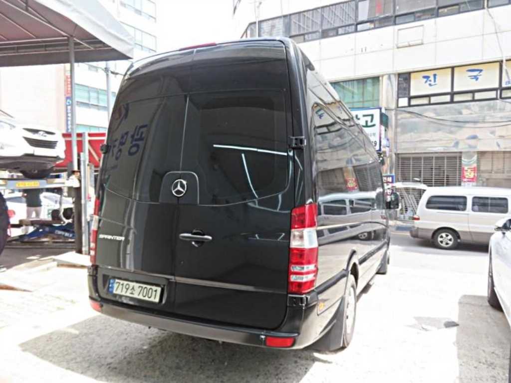 Mercedes Benz Sprinter - Vista 5