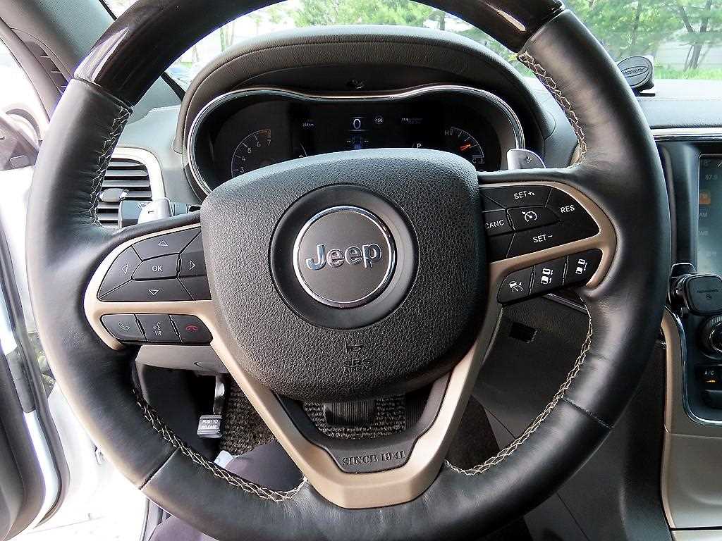 Jeep Cherokee - Vista 8