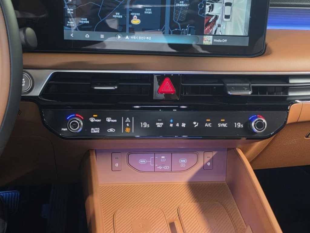 KIA K8 - Vista 12