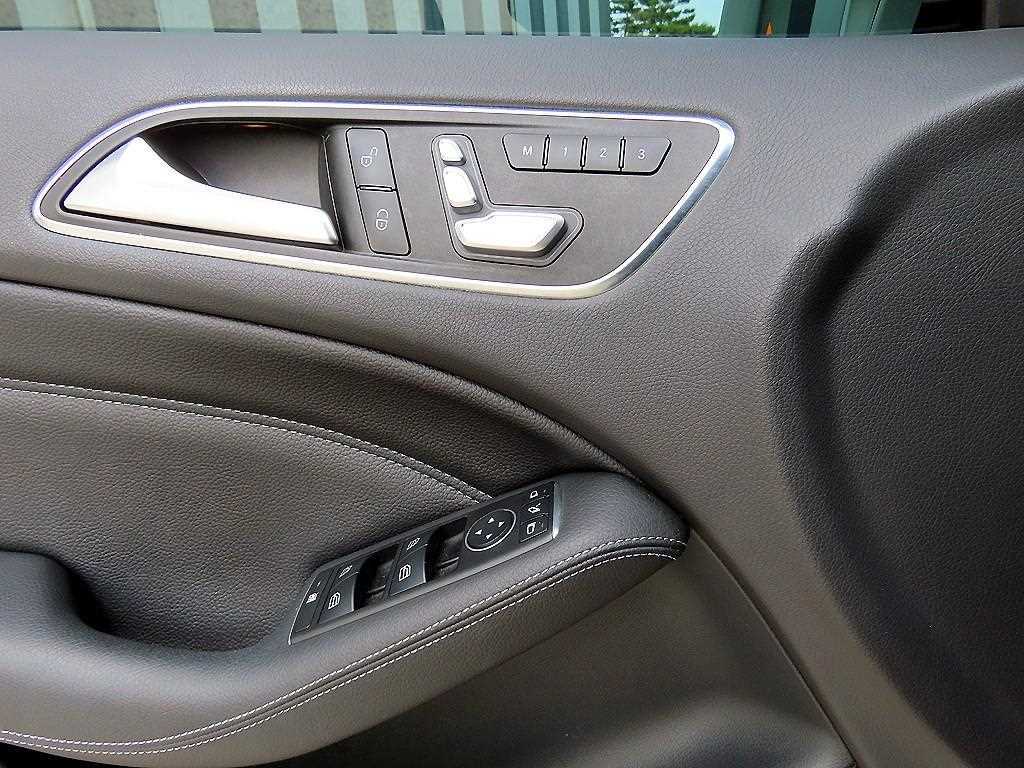 Mercedes Benz B Class (MY B) - Vista 11