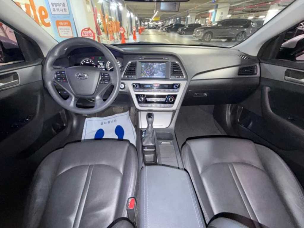 HYUNDAI Sonata - Vista 6