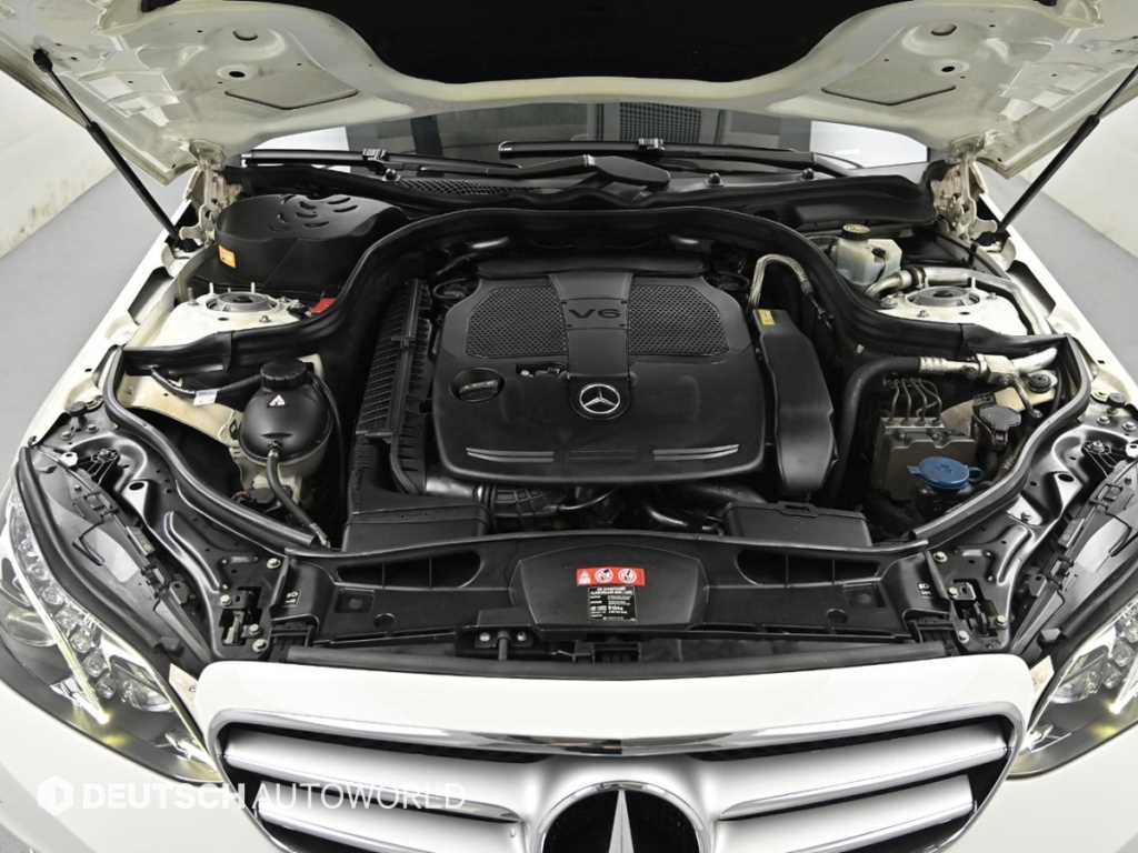 Mercedes Benz E class - Vista 6