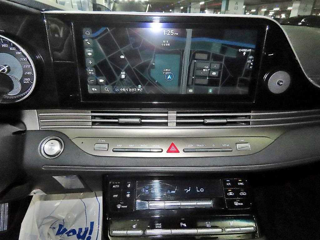 HYUNDAI Grandeur - Vista 11