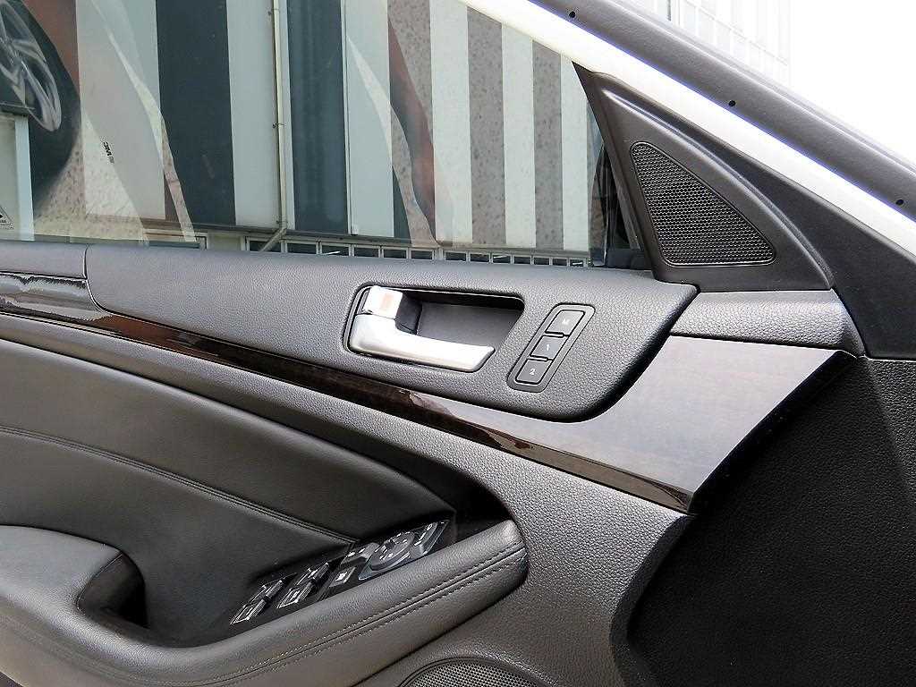 KIA K7 - Vista 11