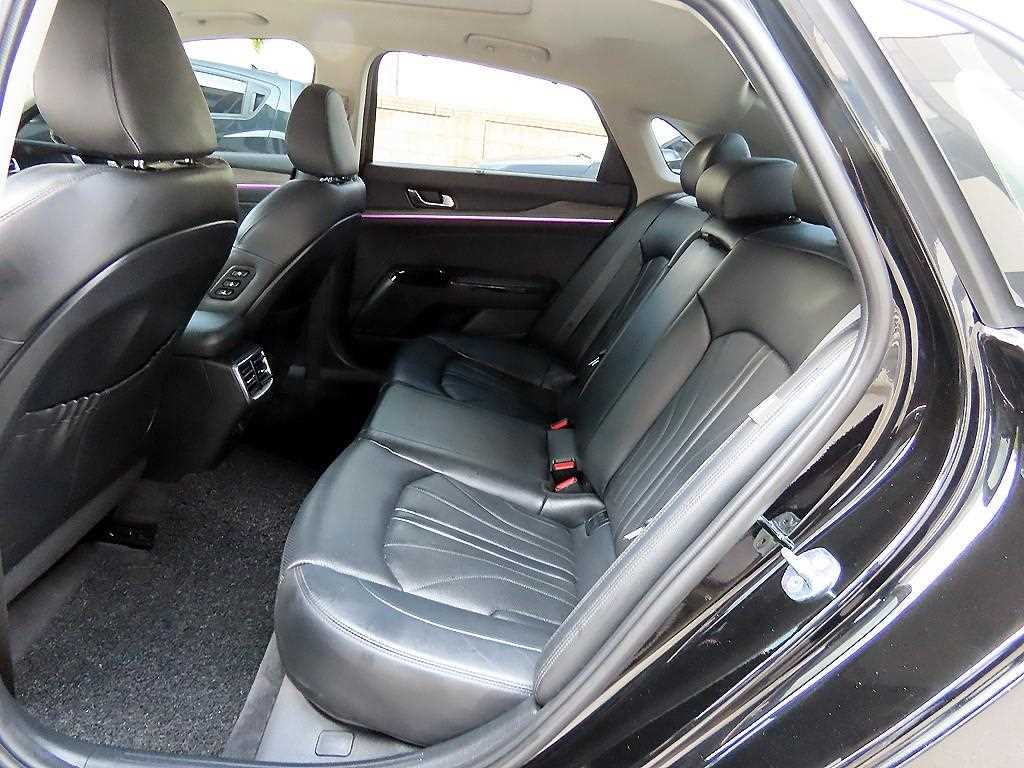 KIA K5 - Vista 6