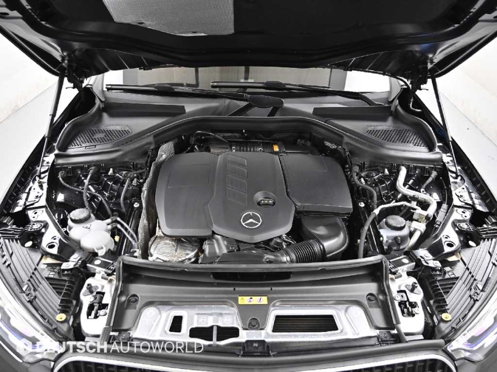 Mercedes Benz GLC Class - Vista 6