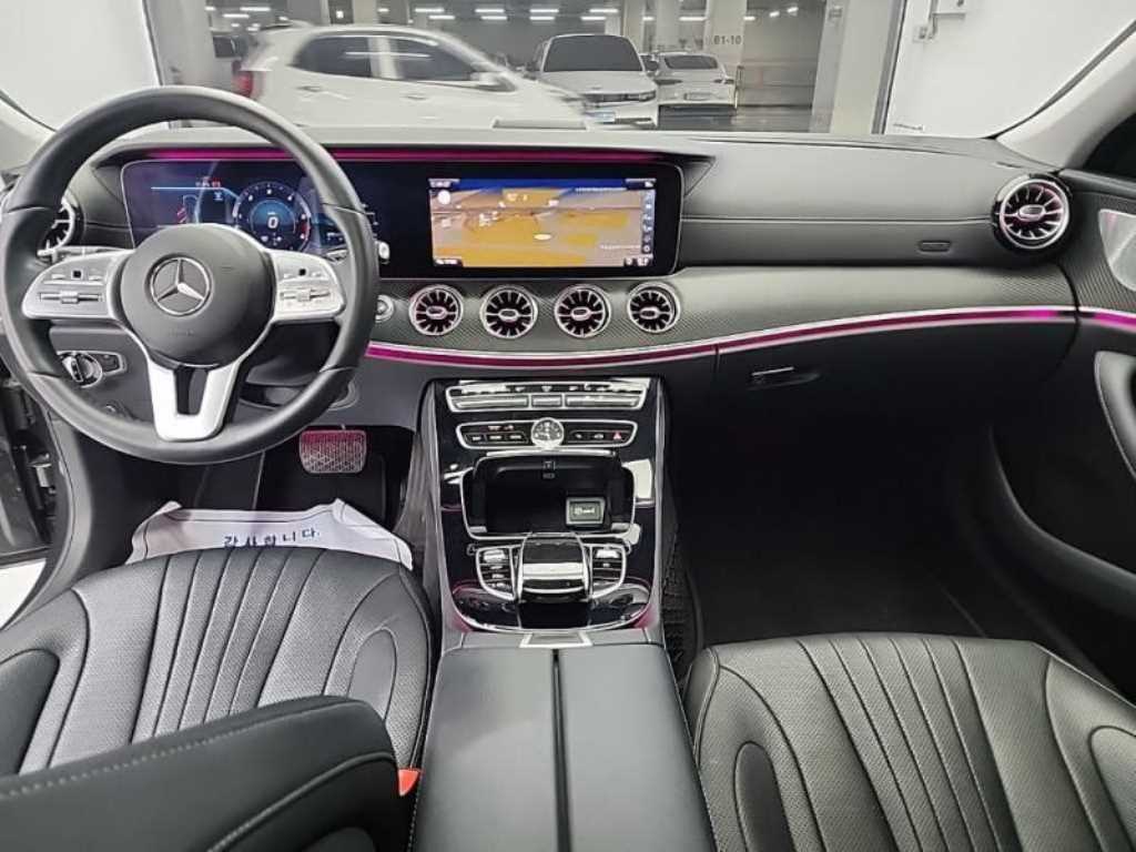 Mercedes Benz CLS Class - Vista 8