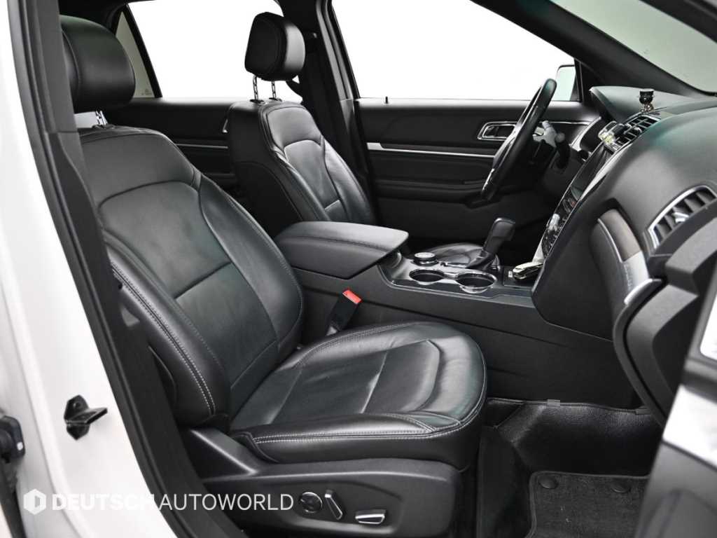 Ford Explorer - Vista 10