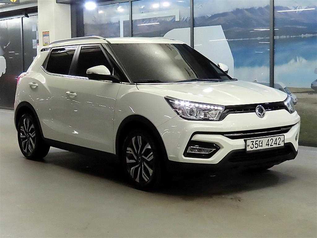 Ssangyong Tivoli 2018 Blanco - Importación desde Corea - HF Imports Iquique - Foto 1