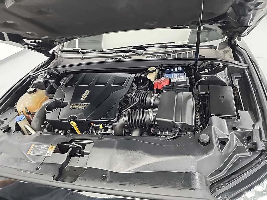 Lincoln Continental - Vista 5